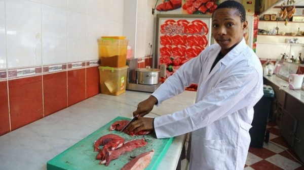 Nijeryalı kasap futbolcu