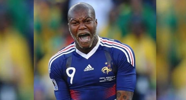 Cisse futbolu bıraktı! 
