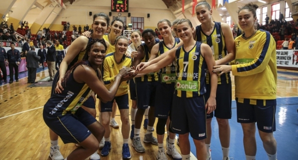 Fenerbahçe, Adana Aski'yi devirdi