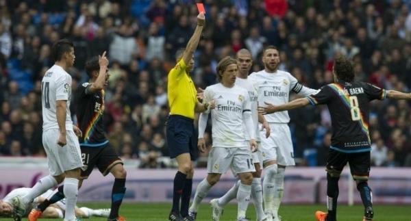 La Liga'da hakeme hediye tartışması