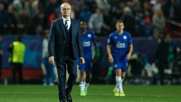 Leicester City'de Ranieri ile yollar ayrıldı