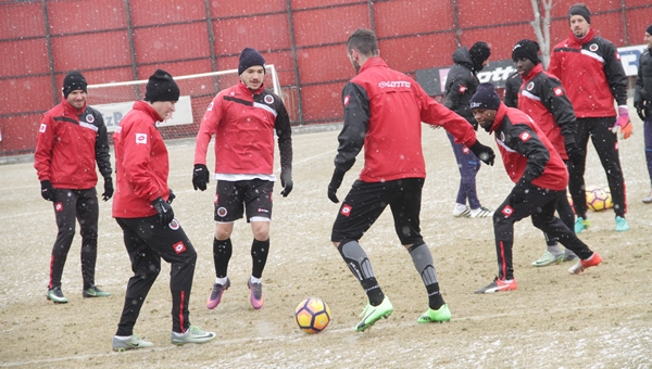 Selçuk Şahin ve Rantie antrenmana katıldı