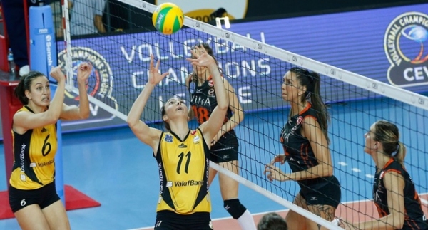 VakıfBank liderliği garantiledi