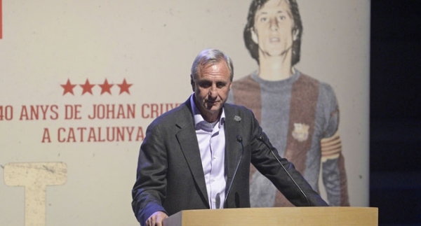 Barça, Cruyff'un adını yaşatacak