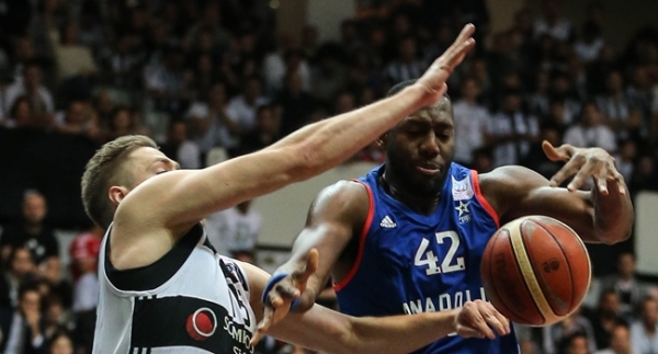 Beşiktaş, Anadolu Efes'i devirdi