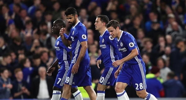 Chelsea'den şampiyonluk için büyük adım