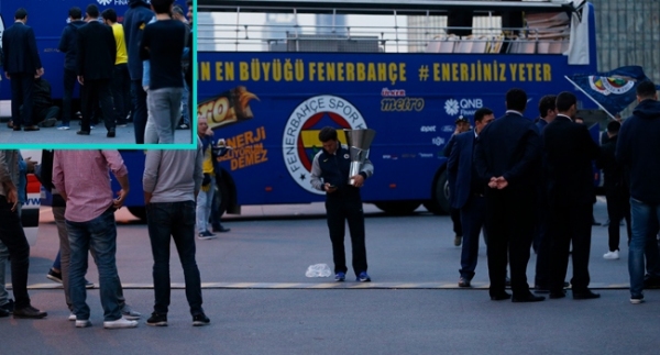 Fenerbahçe'nin kutlaması gecikmeli başladı