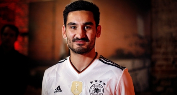 İlkay Gündoğan, Balıkesir'i unutmuyor