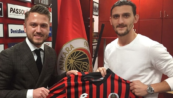 Agon Mehmeti'nin macerası 3 dakika sürdü!