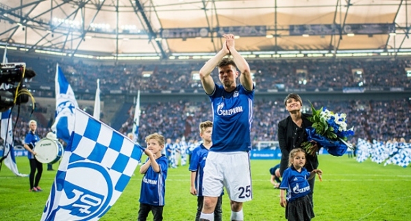 Huntelaar yuvaya döndü