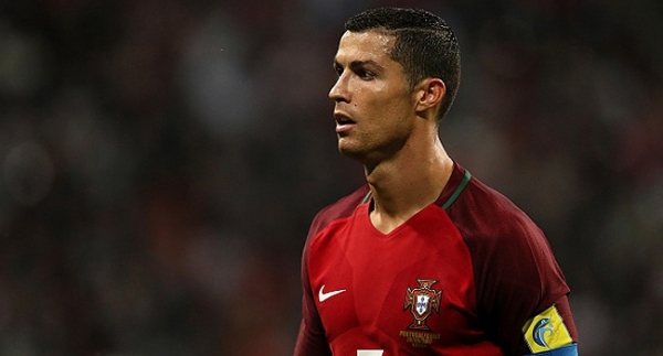 Ronaldo, ikiz çocuk babası oldu