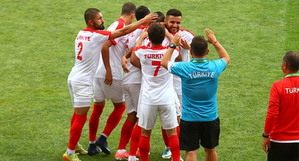 Milli Takımımız, İran'a gol yağdırdı