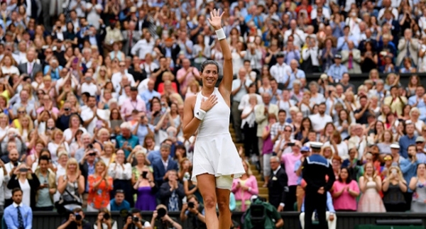 Wimbledon'ın kraliçesi Muguruza