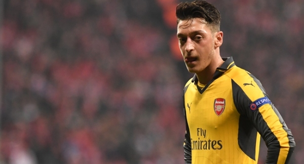 Mesut Özil La Liga yolcusu