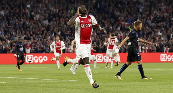 Tottenham'a Kolombiyalı savunmacı
