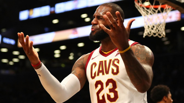 LeBron'un triple-double'ı Cavs'ı kurtarmadı