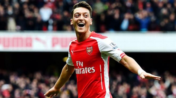 Mesut Özil 'kırmızı şeytan' oluyor