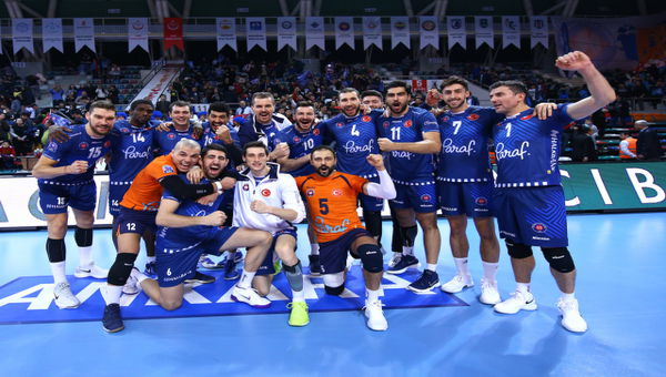 Halkbank, evinde PAOK'u devirdi!