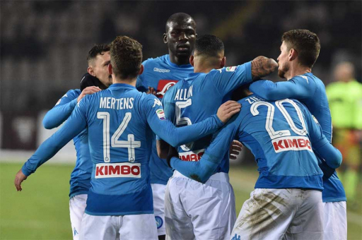 Napoli zirveye uçtu!