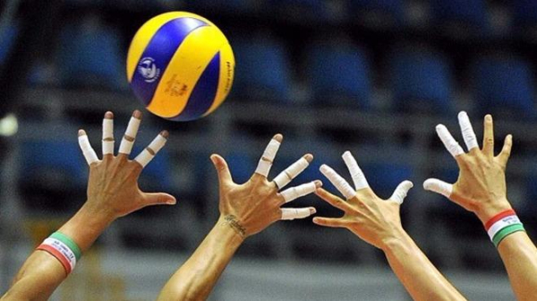 Voleybolcu Hülya Cömert 6 yıl sonra sahada