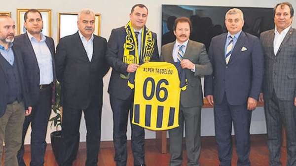 Alper Taşdelen sözünü tutmadı
