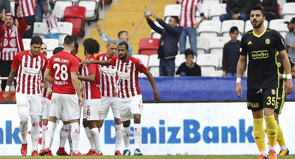 Antalyaspor'dan kritik galibiyet