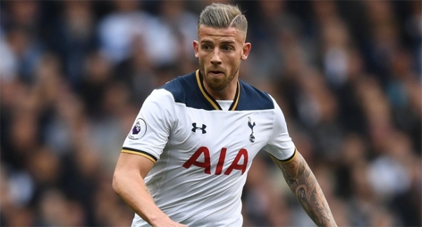 Tottenham, Alderweireld'ın sözleşmesini uzattı