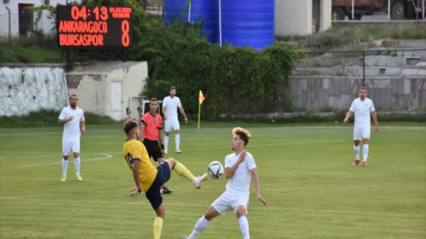 Ankaragücü - Bursaspor maçı golsüz sona erdi.