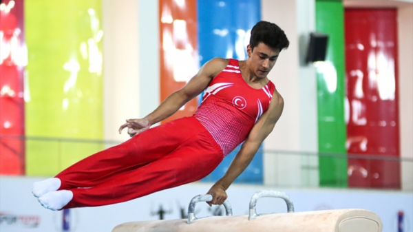 Artistik cimnastikte 4 milli sporcu finallere kaldı