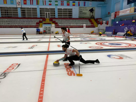 Curlingde ikide iki...