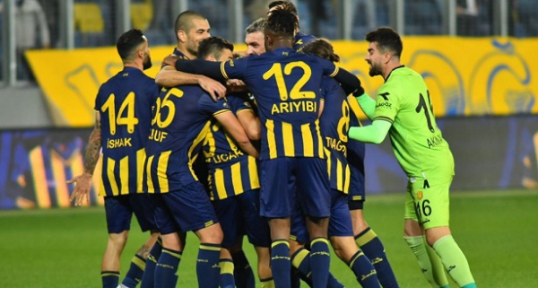 Ve Ankaragücü Lider!