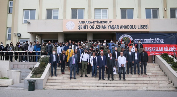 Gençlerbirliği'nden okul çıkarması!